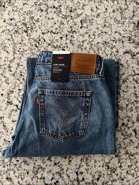 Levi's Low Loose Jeans - New With Tags